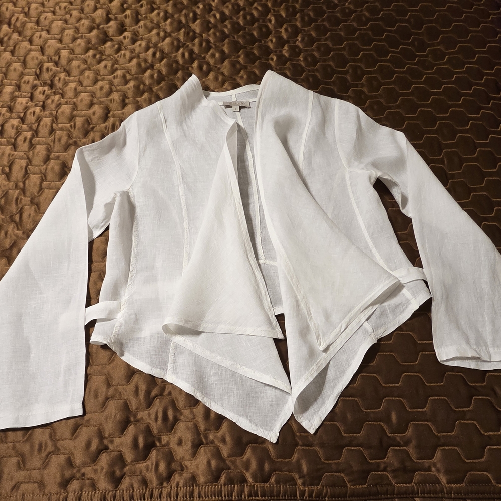 Bellambia Elegant White Women's Blouse
